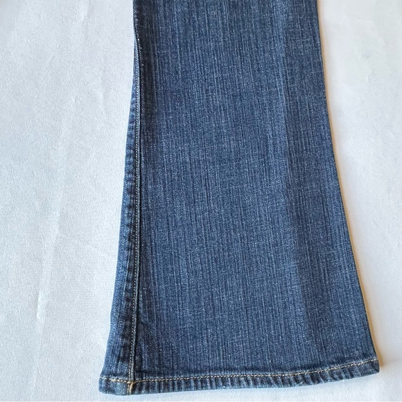 Old Navy Jeans Womens SweetHeart Flared Classic Rise Stretch 30” Inseam Size 10 - Picture 11 of 16